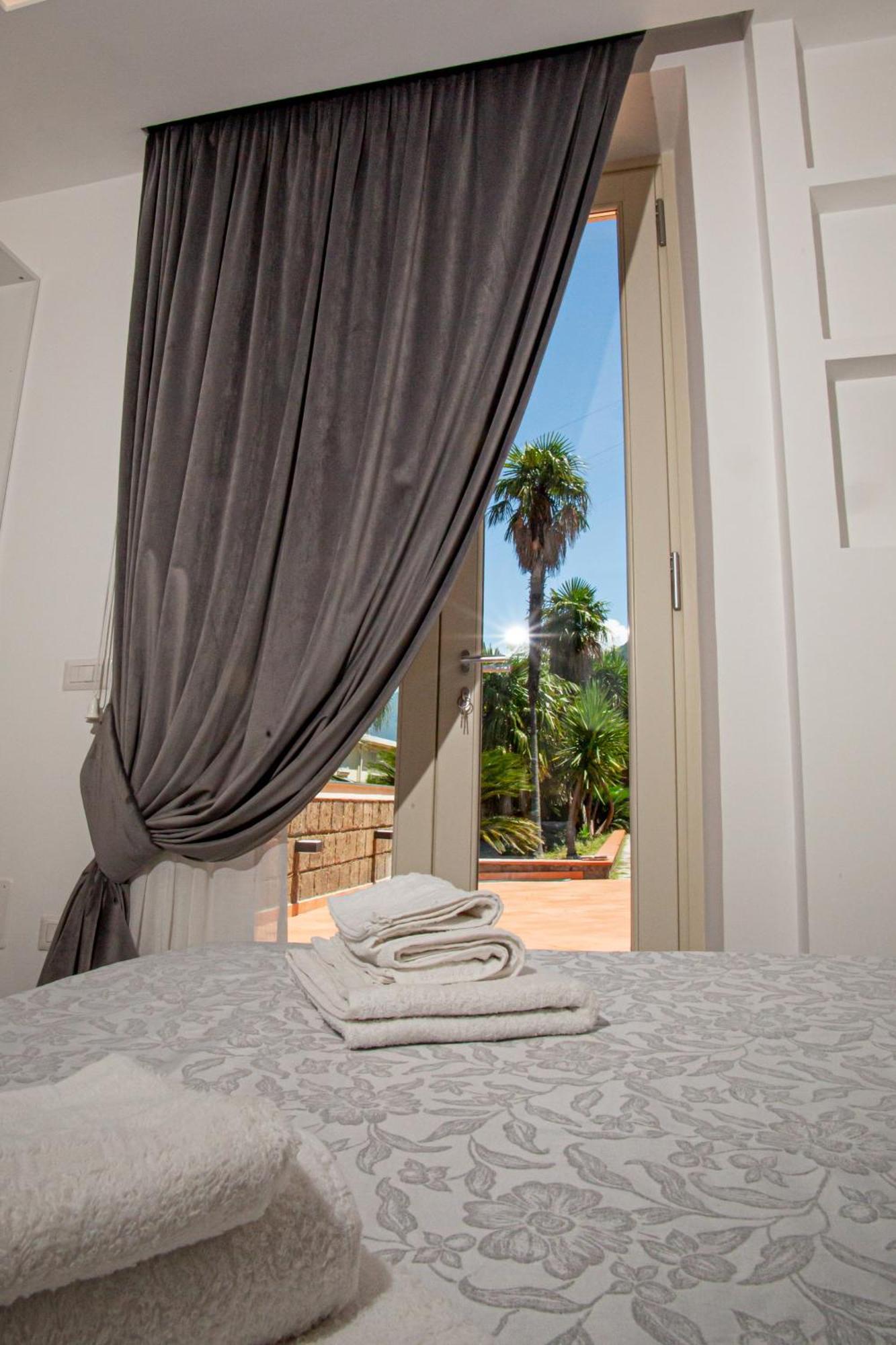 Forever Luxury Rooms Castellammare di Stabia Kültér fotó